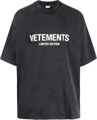 logo-print T-shirt