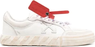 Low Vulcanized distressed leather sneakers