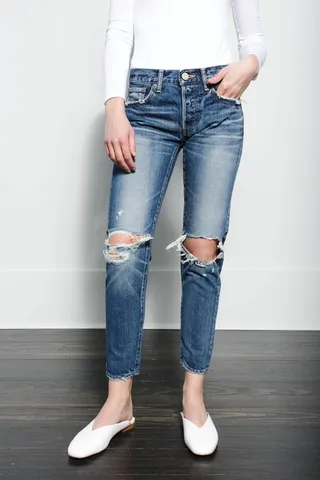 Latrobe Tapered Rip Jean in Blue