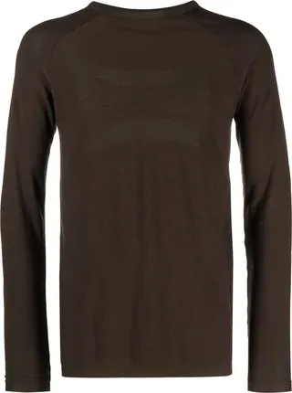 seamless long-sleeve T-shirt