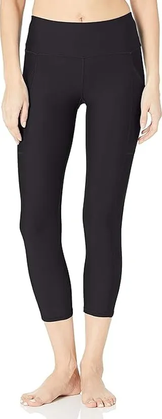 Body Glove Women's Standard Hybrid Surf Capri Swimsuit with UPF 50+ (Smoothies Black) Women's Swimwear Sets