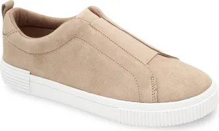 Vivian Sneaker