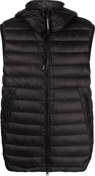 Goggles-detail quilted gilet