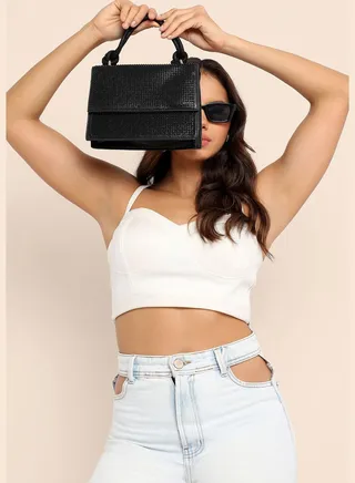 Solid Magnet Lock Regular Faux Leather Hand Bag with Detachable Strap For Women