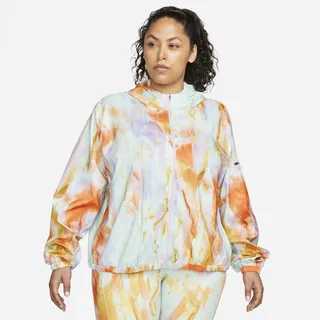 Nike Women's Lightweight Running Jacket (Plus Size) in Green