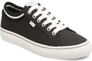 Jump Kick Platform Sneaker