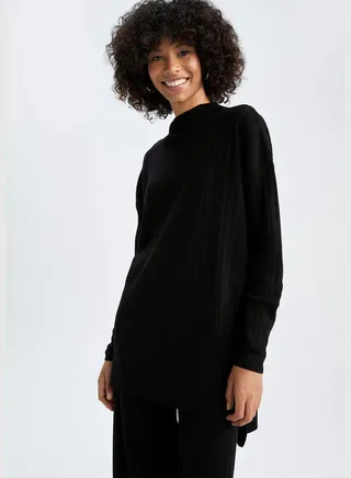 Woman Regular Comfort Fit Crew Neck Long Sleeve Tricot Tunic