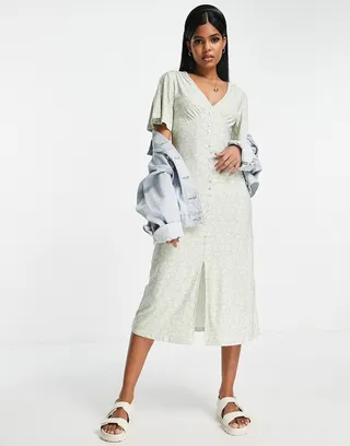 QED London soft touch button up angel sleeve midi dress in sage floral print