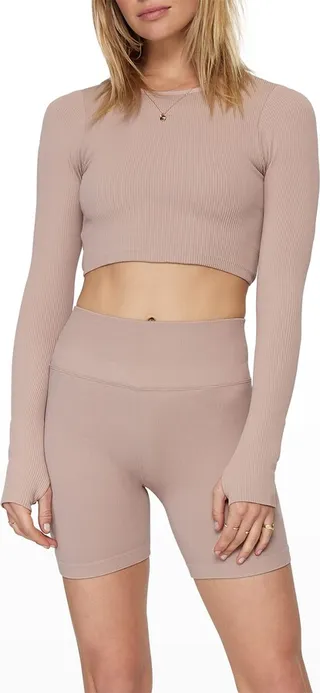 Serene Seamless Twist-Back Long-Sleeve Top