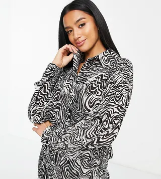 Stradivarius Petite pleated shirt in retro print - part of a set
