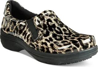 Easy Works by Easy Street Bind Slip-on Clogs Women's Shoes