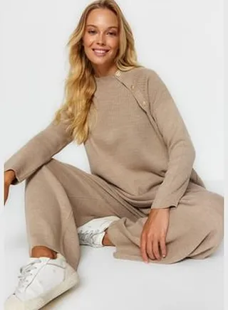 Mink Button Detailed Knitwear Top and Bottom Set TCTAW24US00042