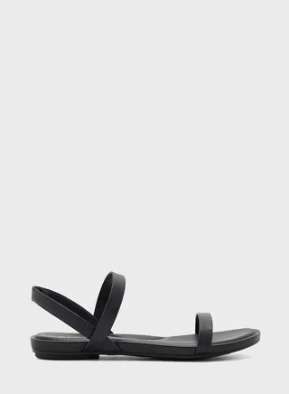 Pomawin Flat Sandals