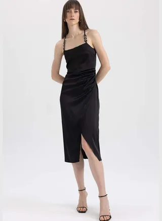 Woman Square Neck Short Sleeve Woven Dress