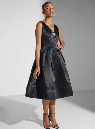 V-Neck Cut Out Detail Dress
