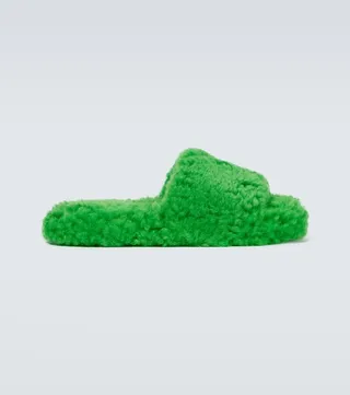 Resort Teddy shearling slides