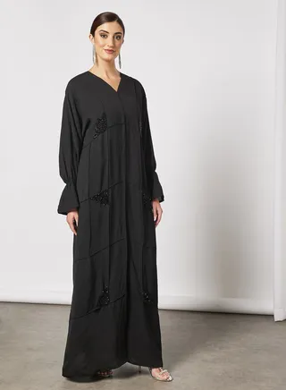 Abaya With Asymmetric Work And Gartirized Wrist