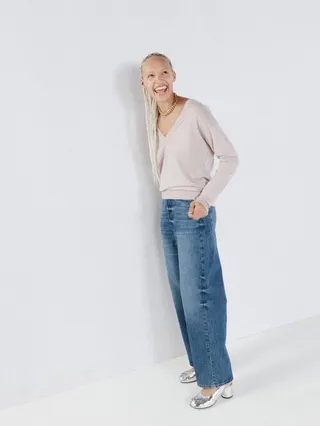 V-neck Responsible Merino-wool Sweater