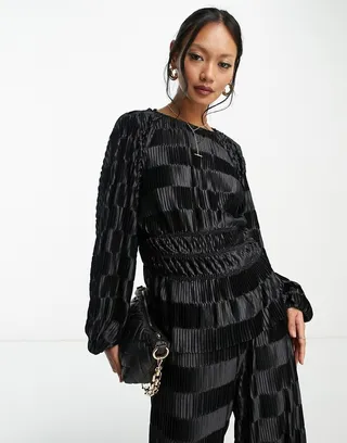 Y.A.S checkerboard plisse top in black - part of a set