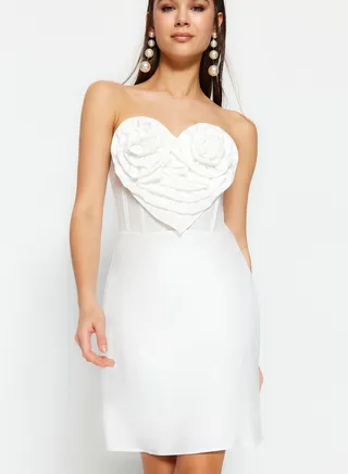 Sweetheart Neck Dress