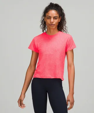 Train to Be Seamless Short Sleeve T-Shirt