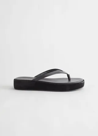 Chunky Flip Flop Sandals