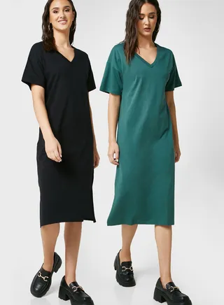 Relaxed V-Neck Midi Dress