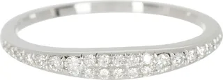18K White Gold Graduated Diamond Ring - 0.19 ctw