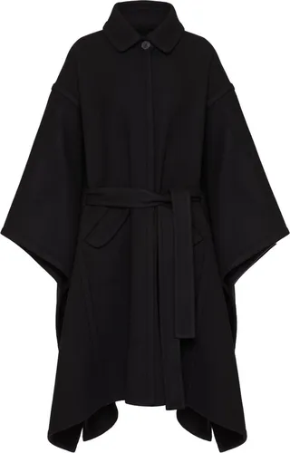 Diagonal double cape coat