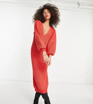 Y.A.S Exclusive v-neck knitted midi dress in red