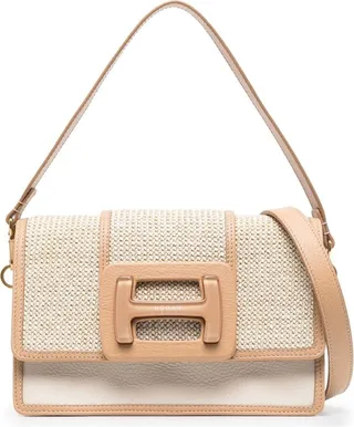 Logo-Plaque Detail Shoulder Bag