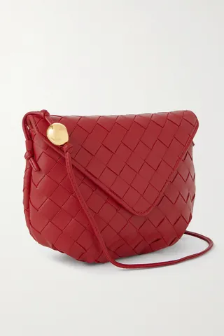 Bottega Veneta - Saddle Mini Intrecciato Leather Shoulder Bag - Red
