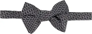 Silk bowtie