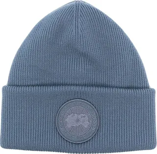 Blue Arctic Disc Ribbed-Knit Beanie Hat