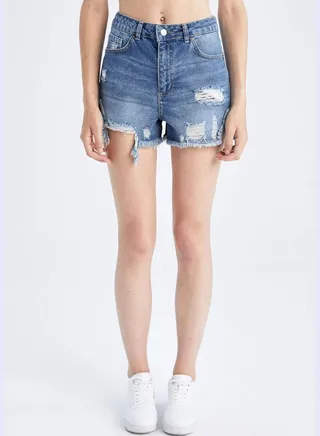 Woman Mom Fit Denim Short