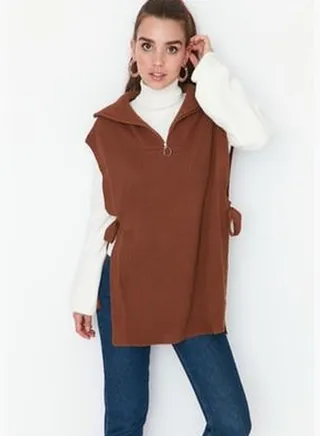 Brown Zippered Collar Tie Up the Sides Detailed Knitwear Sweater TCTAW22UV0009