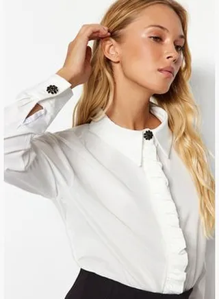 Ecru Accessory Detail Frilly Woven Shirt TWOAW24GO00055