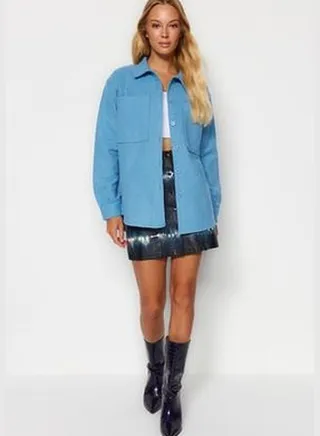 Blue Double Pocket Oversize Stamp Woven Shirt TWOAW23GO00356