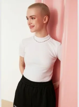 White Fitted/Situated Collar Crop, Corduroy, Knitted Stretch Blouse TWOSS21BZ0780
