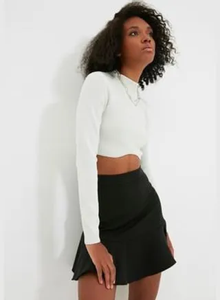 Black Flared Ruffle Mini Woven Skirt TWOAW20ET0617