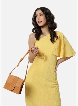 Solid Magnet Lock Sling Bag with Handle detail