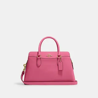 Darcie Carryall