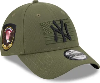 Men's New Era Green New York Yankees 2023 Armed Forces Day 9FORTY Adjustable Hat