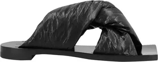 Acama Flip Flops