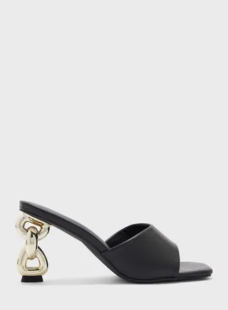 Single Strap Low Heel Sandals