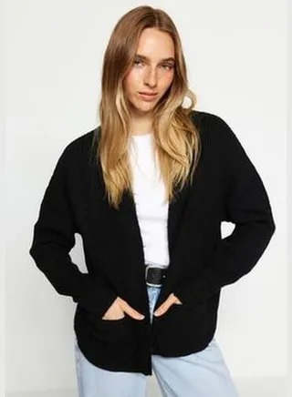 Black Wide Fit Soft Textured Knitwear Cardigan with Pocket Detail TWOAW24HI00133.