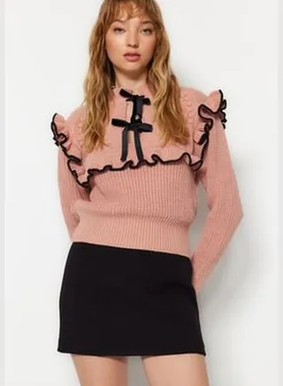 Powder Collar Tie Detailed Knitwear Sweater TWOAW24KZ00543