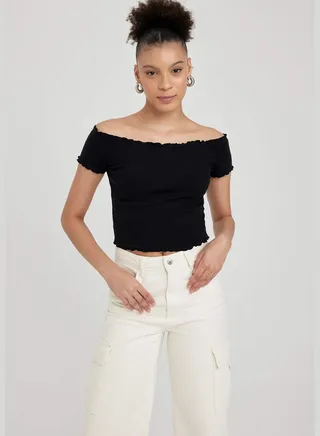 Woman Knitted Short Sleeve T-Shirt