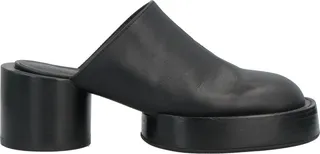 Mules & Clogs Black