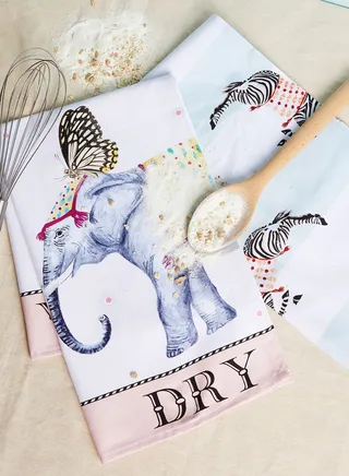 Set Of 2 Tea Towels Elephant And Zebra